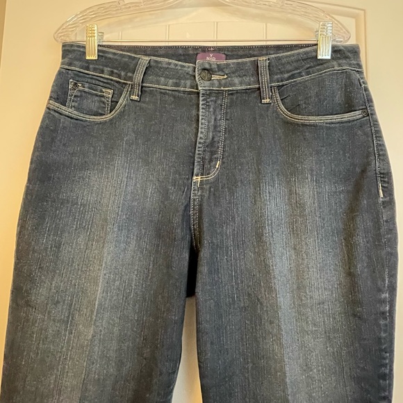 NYDJ “Fit & Tuck Technology” Jean leggings, women’s (size 12). - Picture 3 of 7